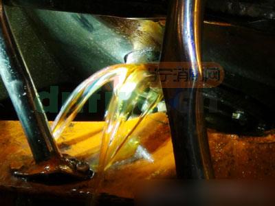 現(xiàn)場槽罐車柴油泄漏