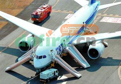 787型“夢(mèng)想”客機(jī)煙霧報(bào)警器報(bào)警 緊急著陸