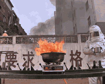 廚房一個小動作，整個臉都燒傷了，太可怕了......
