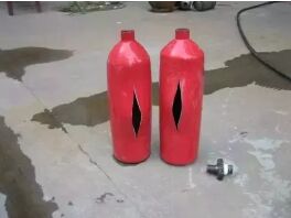 滅火器爆炸