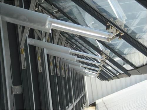 螺桿式電動開窗器使用照片