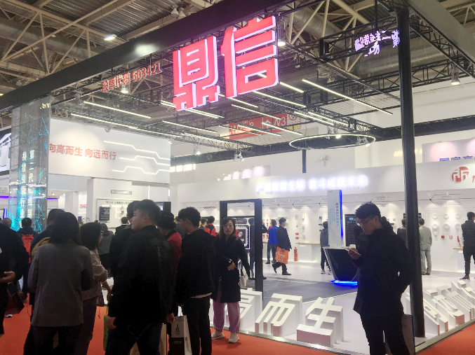 鼎信消防亮相第十八屆中國國際消防展 第二代二線制震撼全場