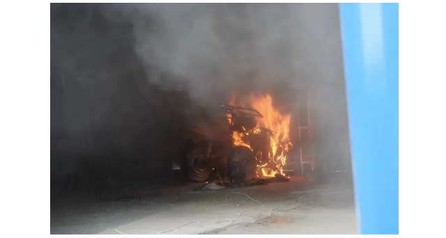 滅電動自行車火災，簡易噴淋還是懸掛干粉強